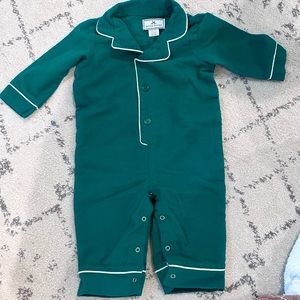 Flannel romper with white piping 6-12m